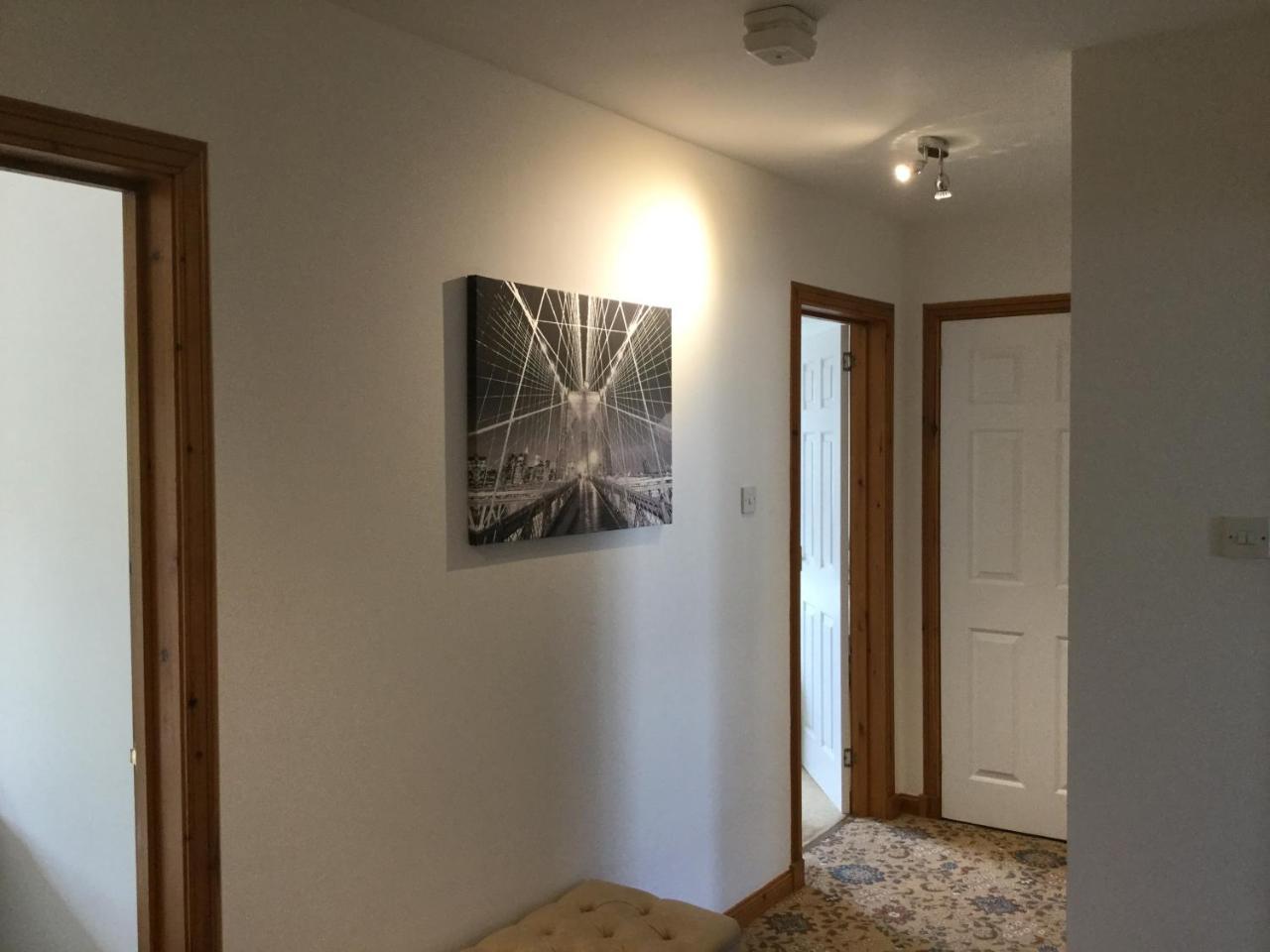 Two-Bedroom Apartment - Golf View Free Parking อินเวอร์เนส ภายนอก รูปภาพ