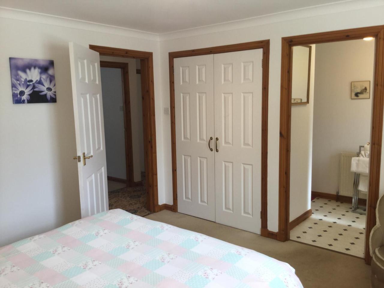 Two-Bedroom Apartment - Golf View Free Parking อินเวอร์เนส ภายนอก รูปภาพ