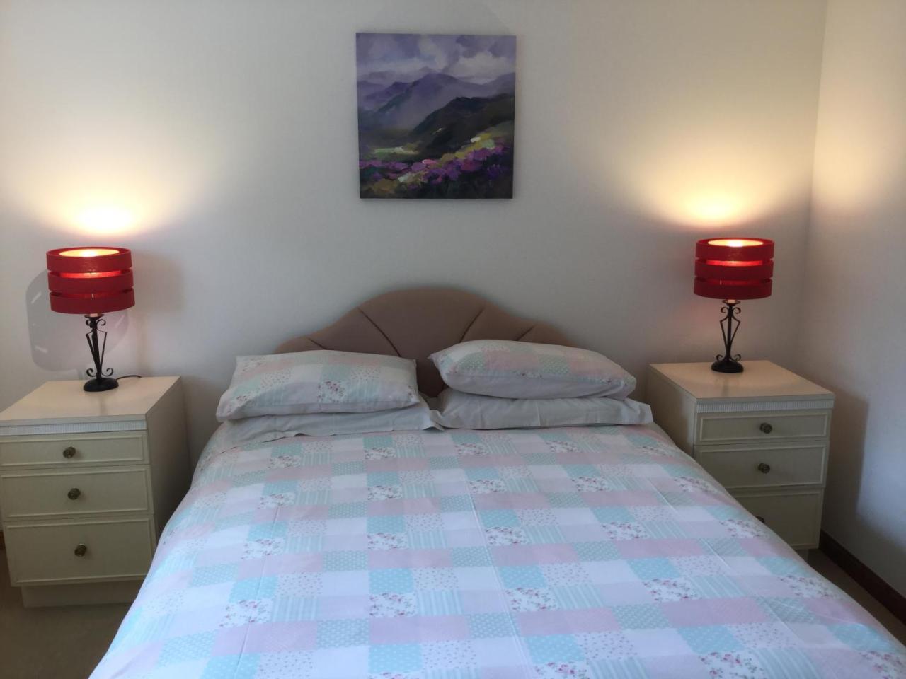 Two-Bedroom Apartment - Golf View Free Parking อินเวอร์เนส ภายนอก รูปภาพ